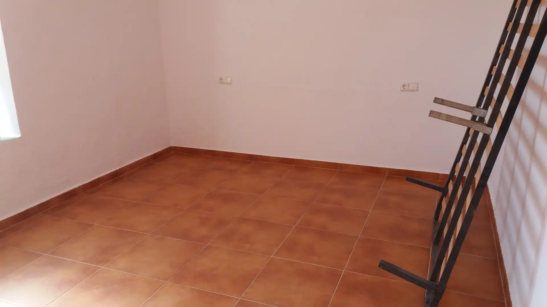 Casa adosada en venta en Almuñécar con Terraza, Piscina y Amueblado