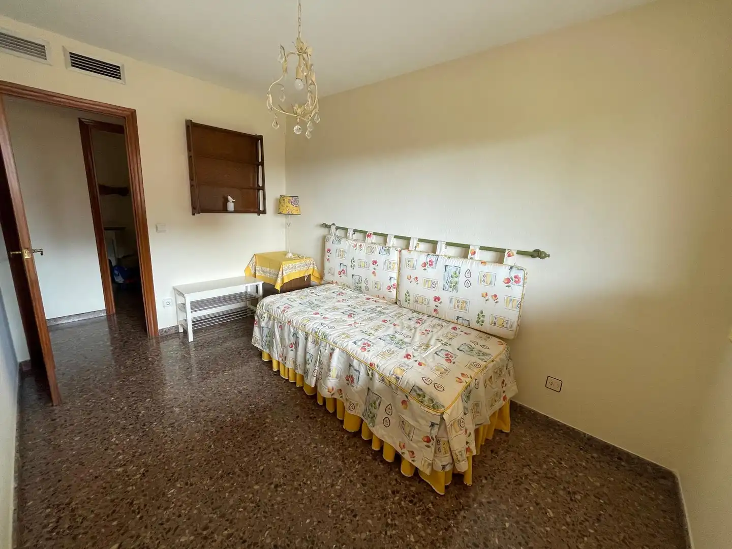 Habitación de Piso de alquiler en Zaragoza con Aire acondicionado, Calefacción y Terraza