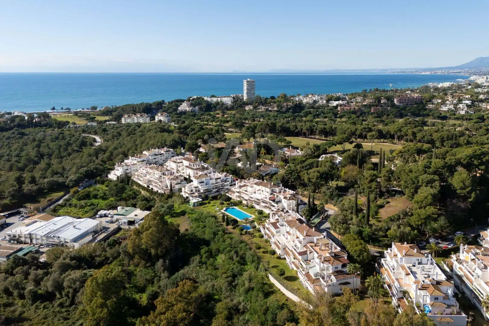 Exterior view of Garage for sale in Marbella