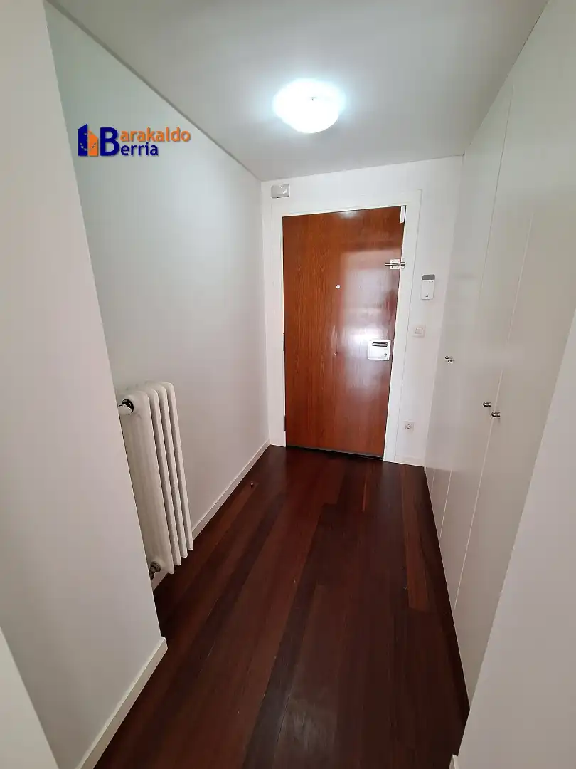 Apartamento en venta en Barakaldo  con Calefacción
