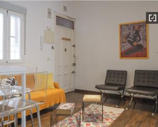 Living room of Flat to rent in  Madrid Capital  with Air Conditioner and Balcony