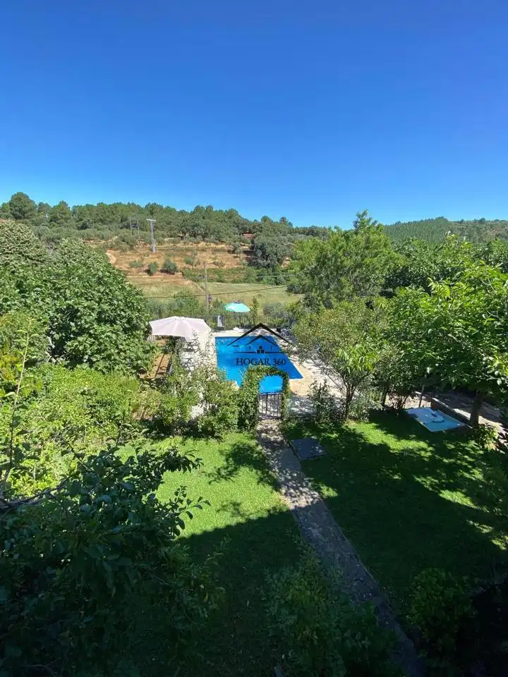 Piscina de Finca rústica en venda en Valencia de Alcántara amb Jardí privat, Terrassa i Piscina