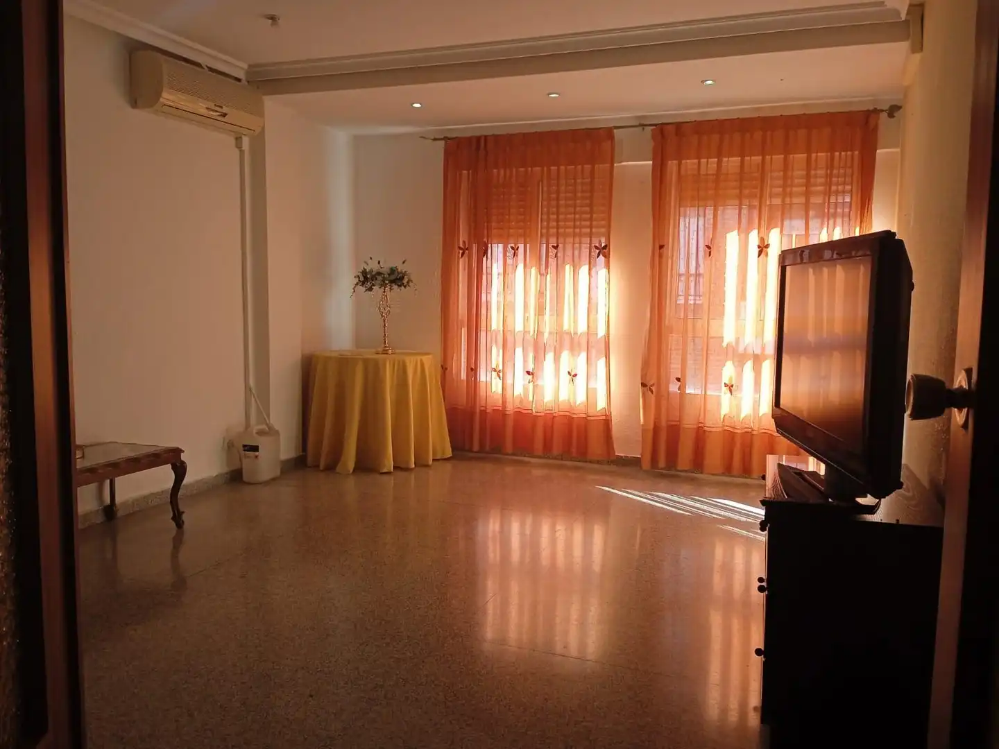 Living room of Flat for sale in Elche / Elx  with Terrace, Storage room and Balcony