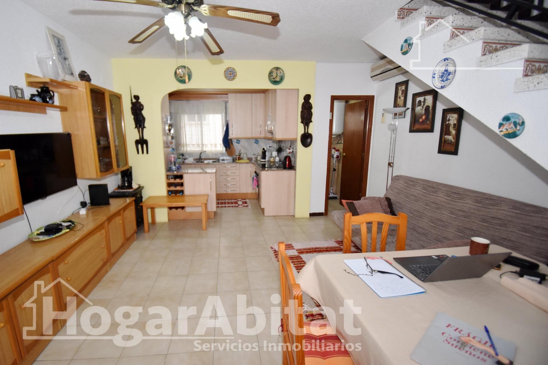 Küche von Einfamilien-Reihenhaus zum Verkauf in Oropesa del Mar / Orpesa mit Terrasse