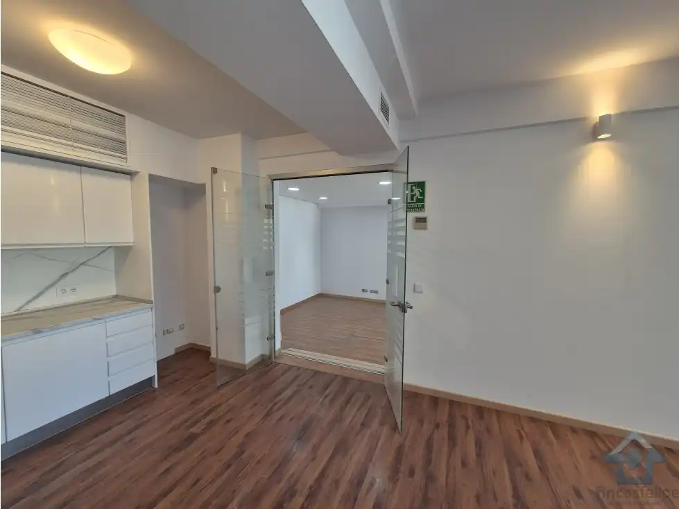 Büro mit Aufzug zum Verkauf in San Blas, imagen 19