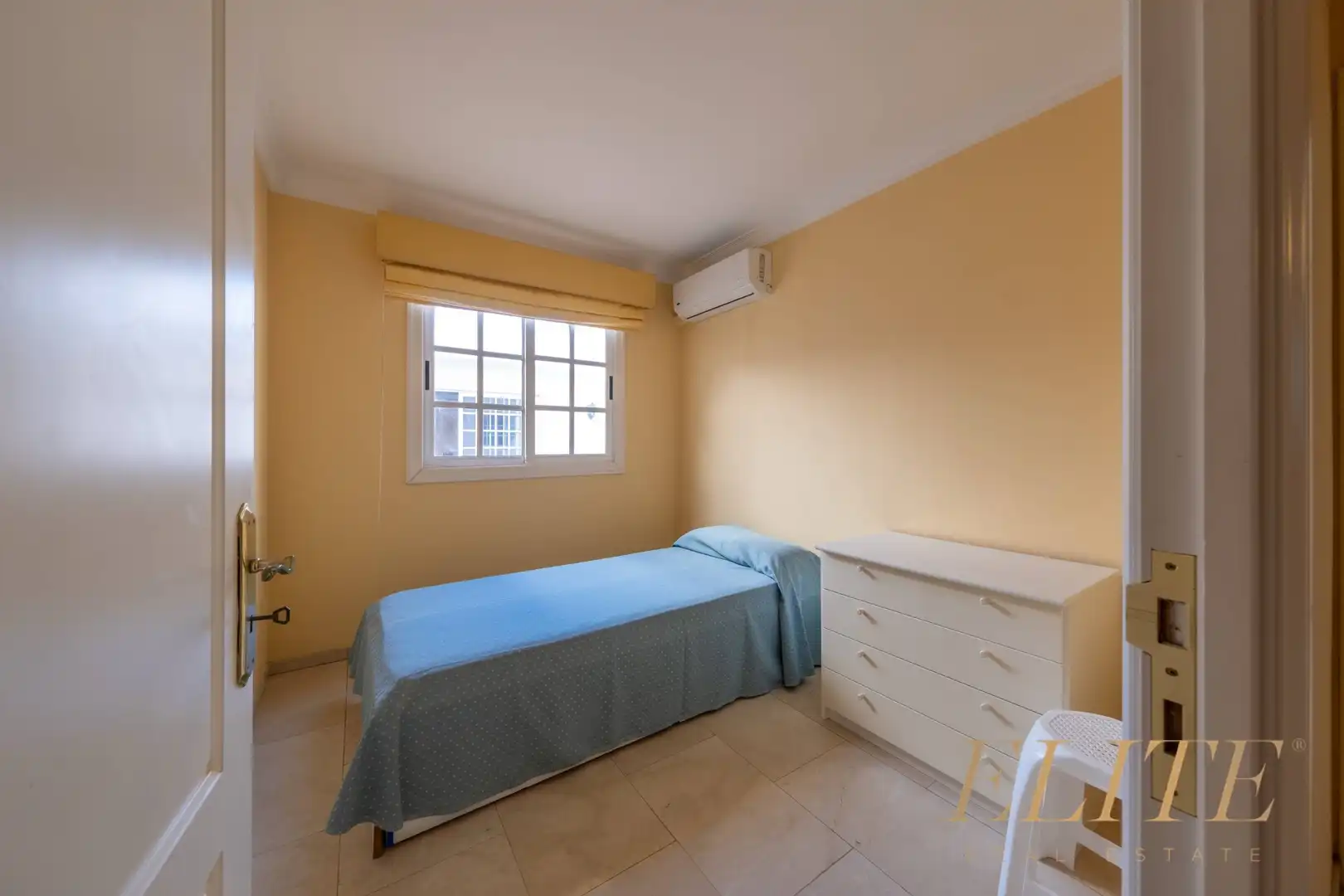 Dormitori de Casa adosada en venda en San Bartolomé de Tirajana amb Aire condicionat, Calefacció i Jardí privat