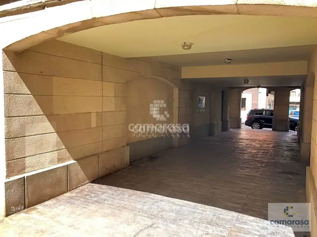 Local en venta en Calle Don Juan José Martín, 1, Centro
