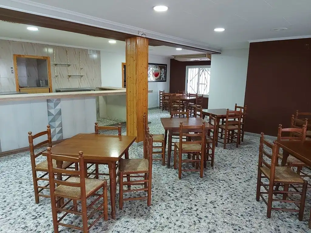 Commercial properties for sale in Domeño