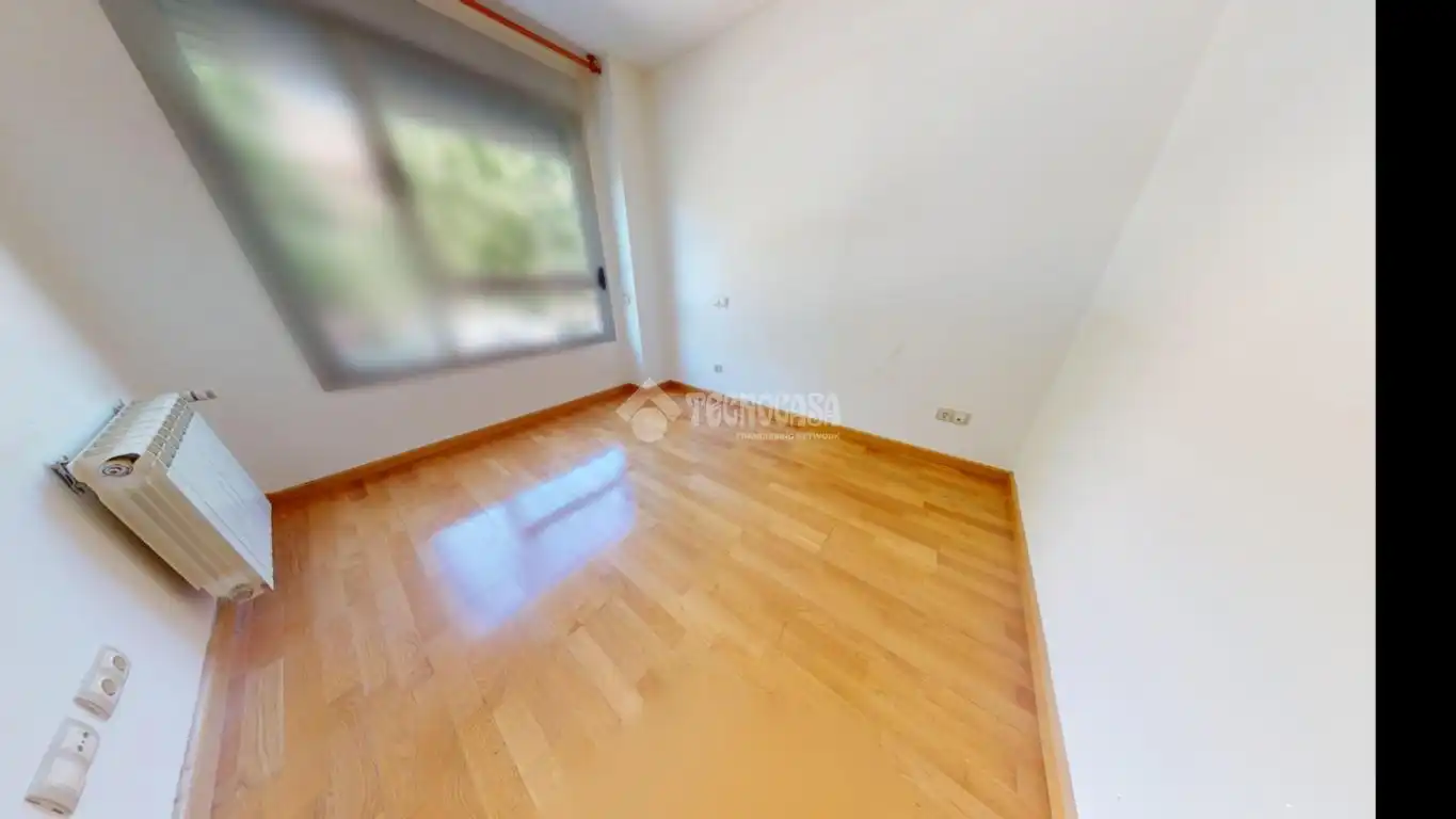 Schlafzimmer von Wohnung zum Verkauf in Yebes mit Klimaanlage, Heizung und Parkett