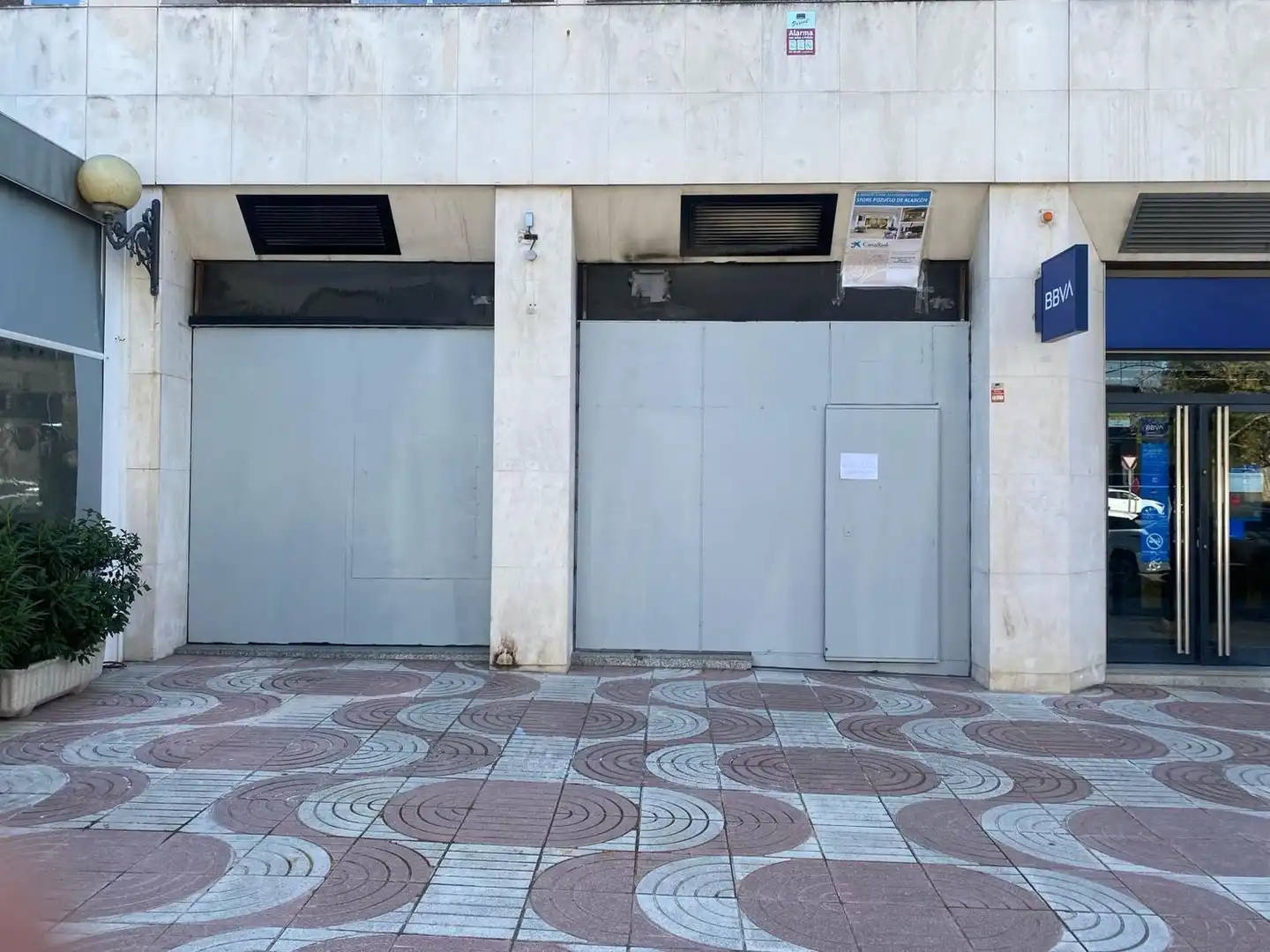 Vista exterior de Local de lloguer en Madrid amb Aire condicionat