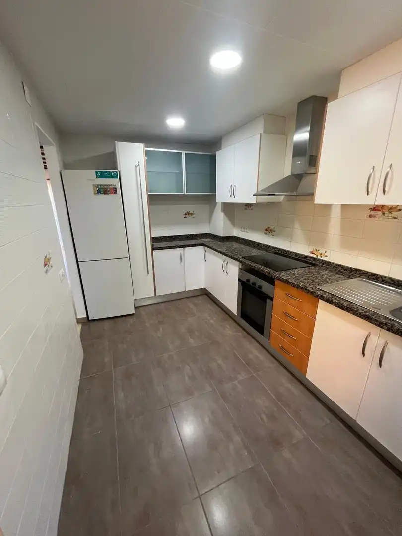 Casa aparellada amb terrassa en venda a Sierra Perenchiza - Cumbres de Calicanto - Sto Domingo, imagen 10