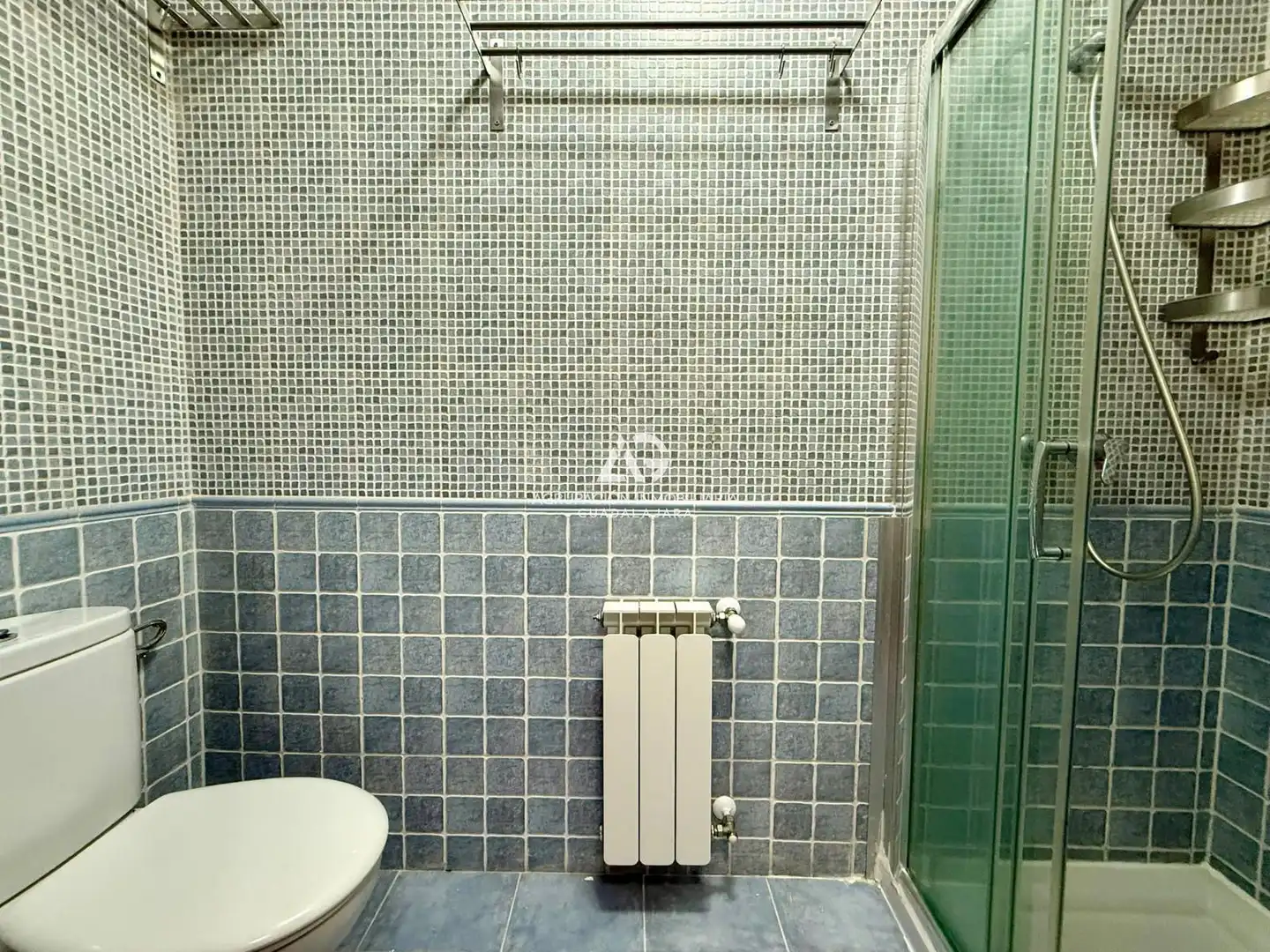 Bany de Pis en venda en Marchamalo amb Calefacció i Terrassa