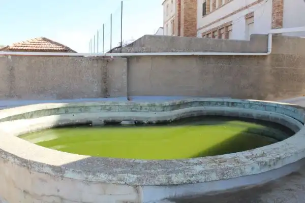 Piscina de Casa adosada en venta en Urda con Calefacción, Terraza y Trastero