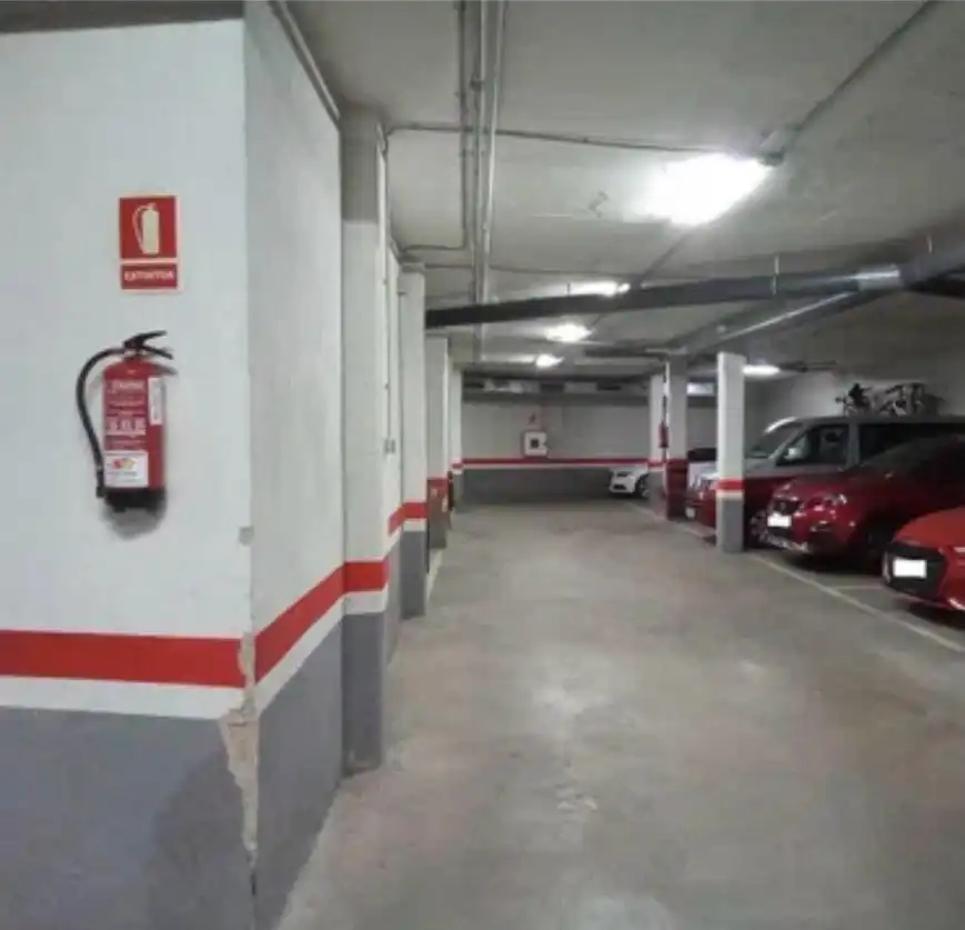 Einzelparkplatz zum Verkauf in Carrer de les Piles, imagen 5