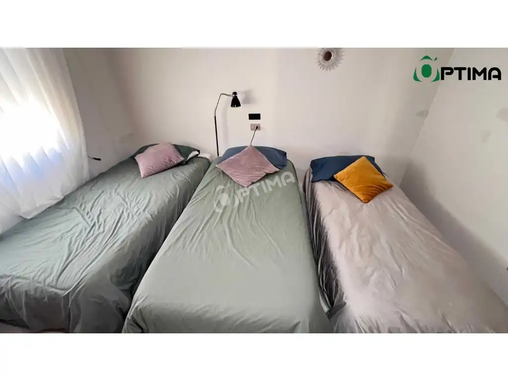 Dormitori de Casa o xalet en venda en Muros