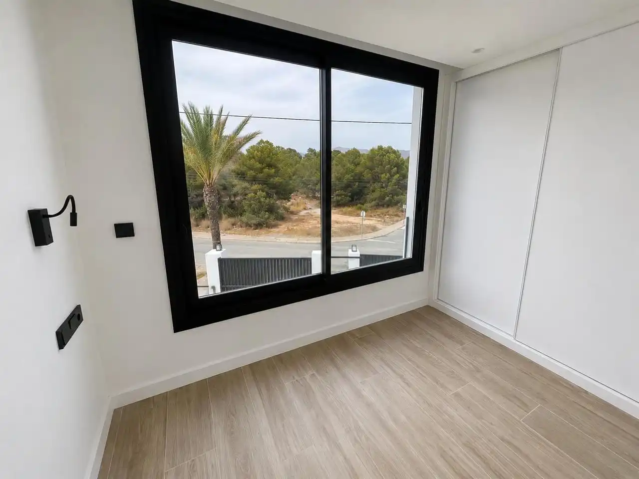 Dormitori de Casa adosada en venda en L'Alfàs del Pi amb Aire condicionat, Jardí privat i Traster