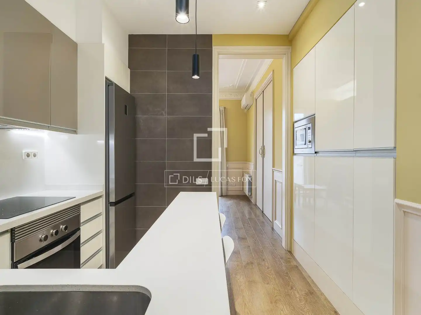 Cocina de Piso en venta en Barcelona con Aire acondicionado, Terraza y Amueblado