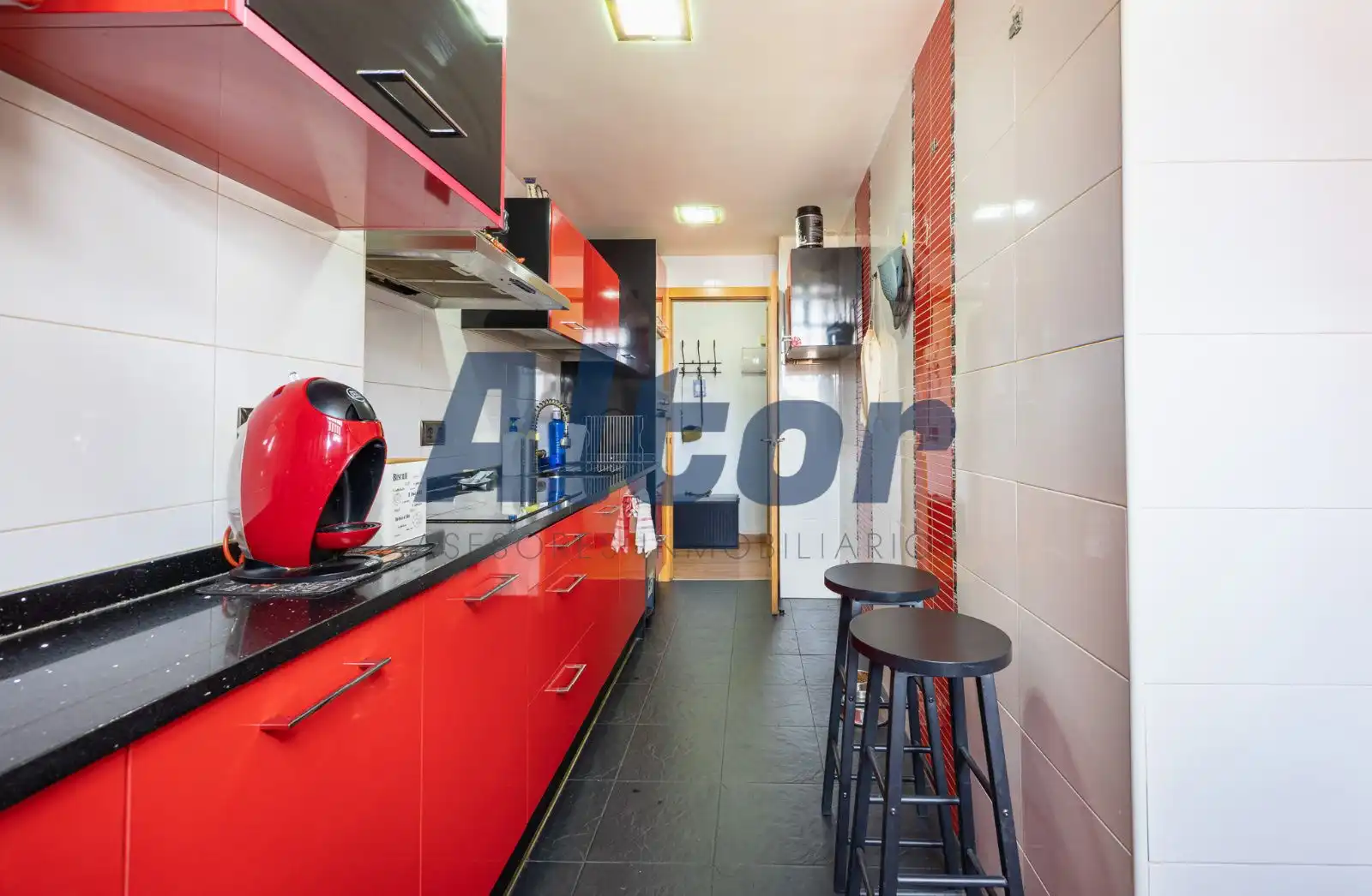 Kitchen of Flat for sale in Fuenlabrada  with Heating, Terrace and Swimming Pool