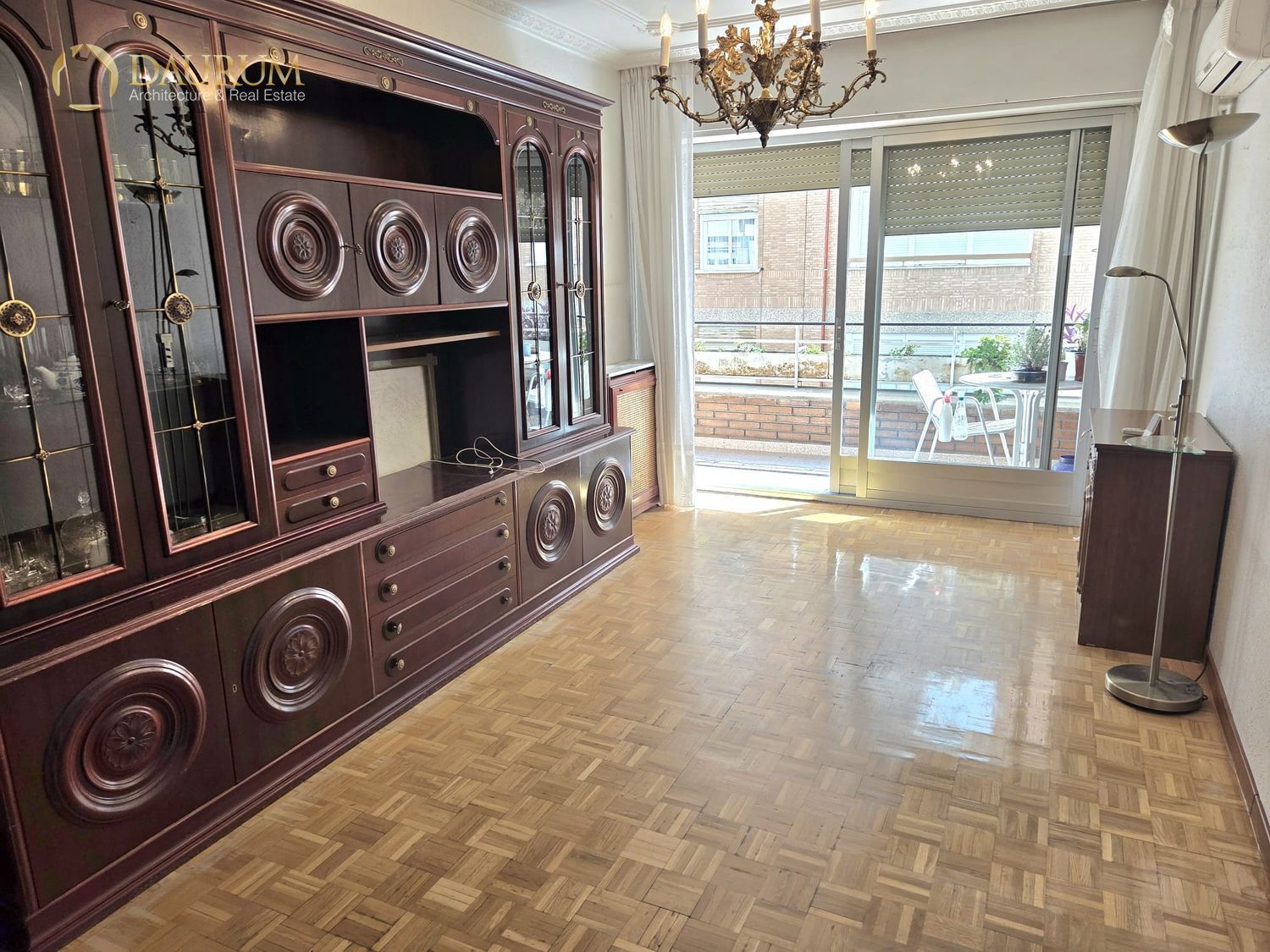 Living room of Flat for sale in Alcalá de Henares  with Air Conditioner, Heating and Terrace