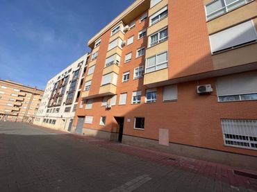 Piso con ascensor en venta en La Milagrosa