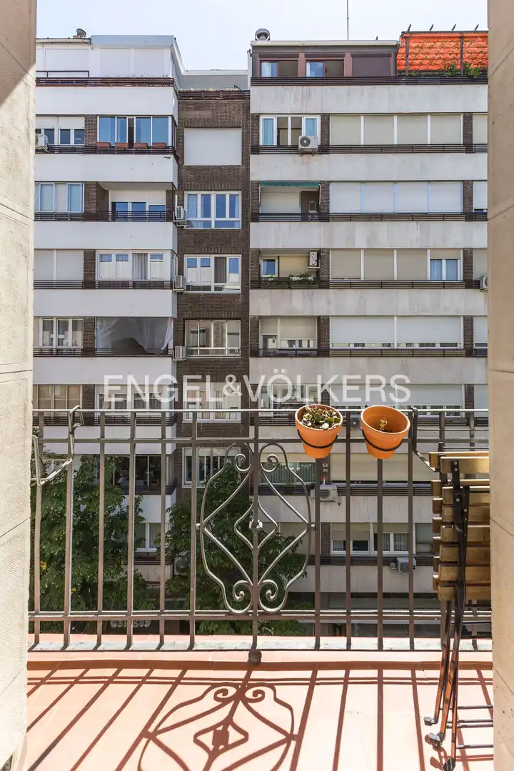 Appartamento con terrazza in vendita a Calle de Padilla, imagen 13