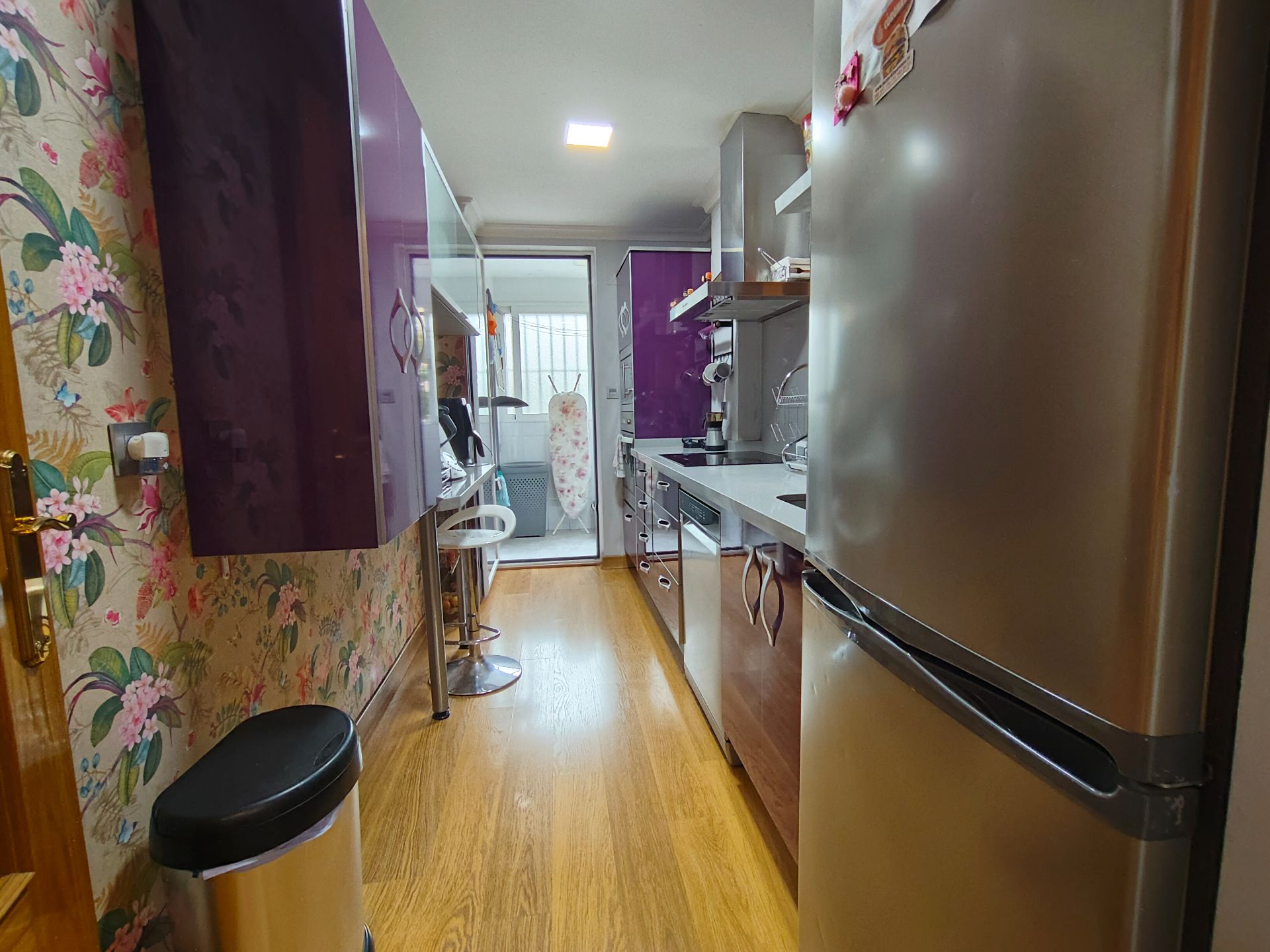 Kitchen of Flat for sale in  Granada Capital  with Air Conditioner, Heating and Parquet flooring