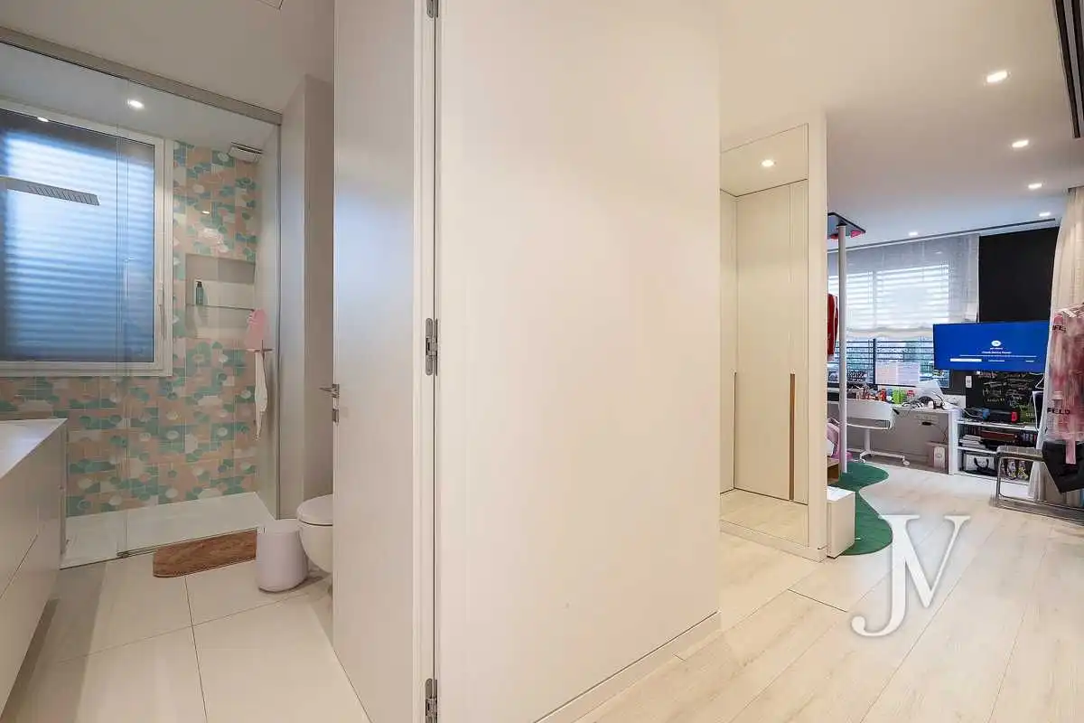 Houses for sale in Madrid  with Air Conditioner, Heating and Private garden