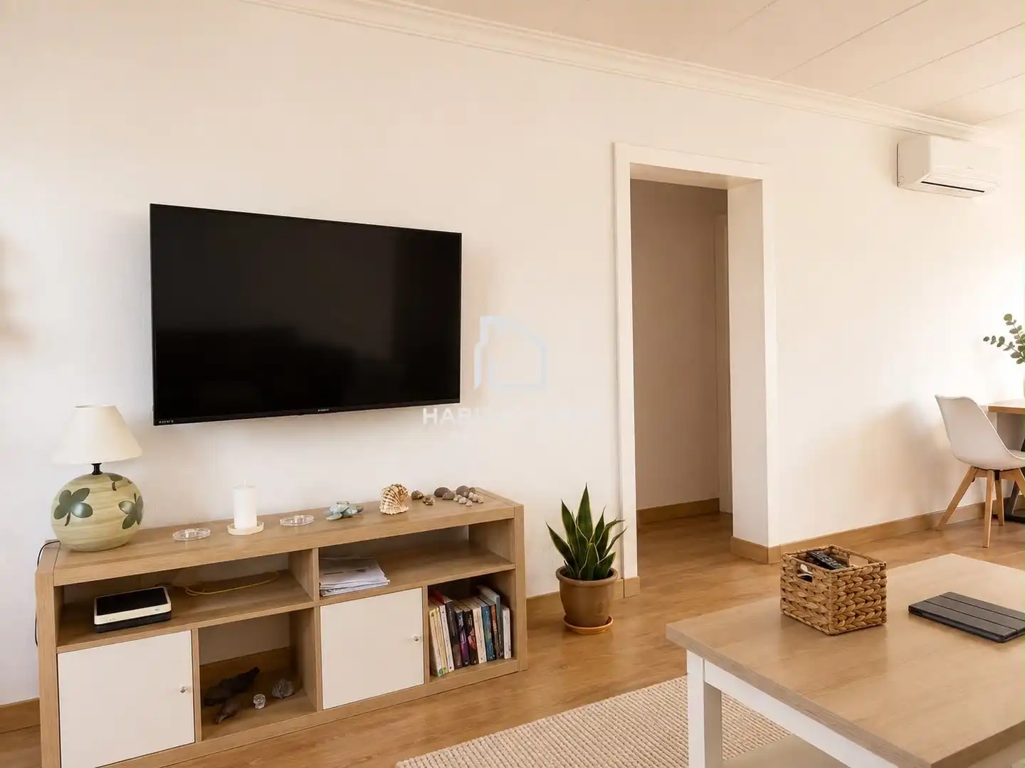 Living room of Flat for sale in Es Castell  with Air Conditioner and Terrace