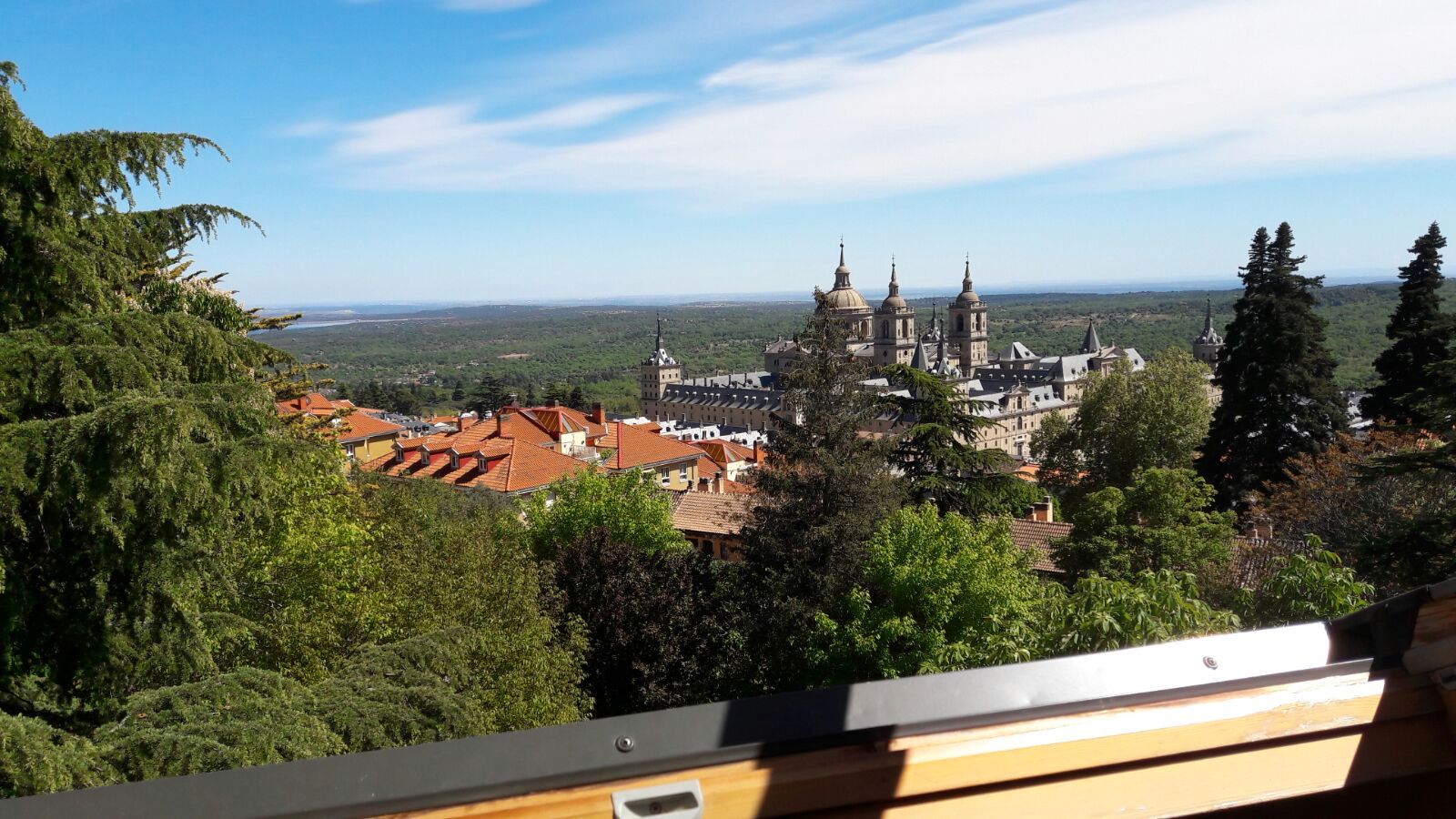 Exterior view of Single-family semi-detached to rent in San Lorenzo de El Escorial  with Heating, Parquet flooring and Terrace