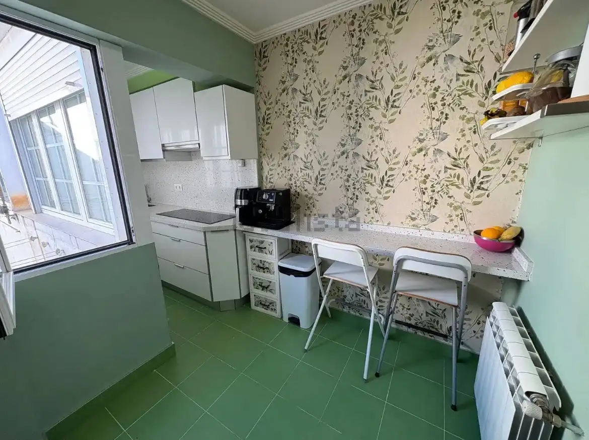 Cocina de Piso en venta en Valladolid con Calefacción, Amueblado y Horno