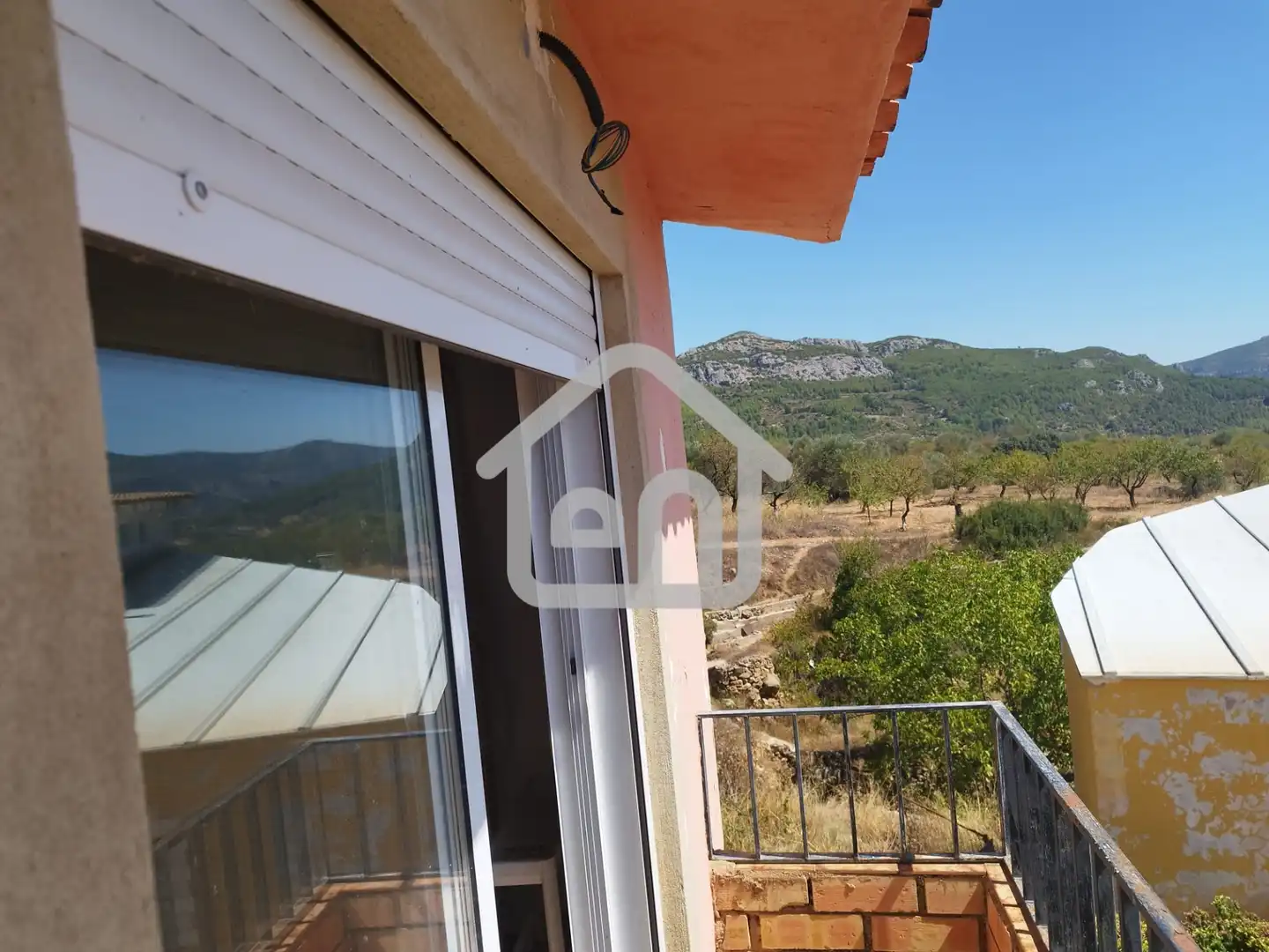 Terrassa de Casa o xalet en venda en Chera amb Balcó