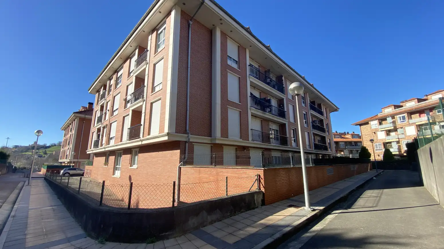 Außenansicht von Garage zur Miete in Entrambasaguas, Cantabria