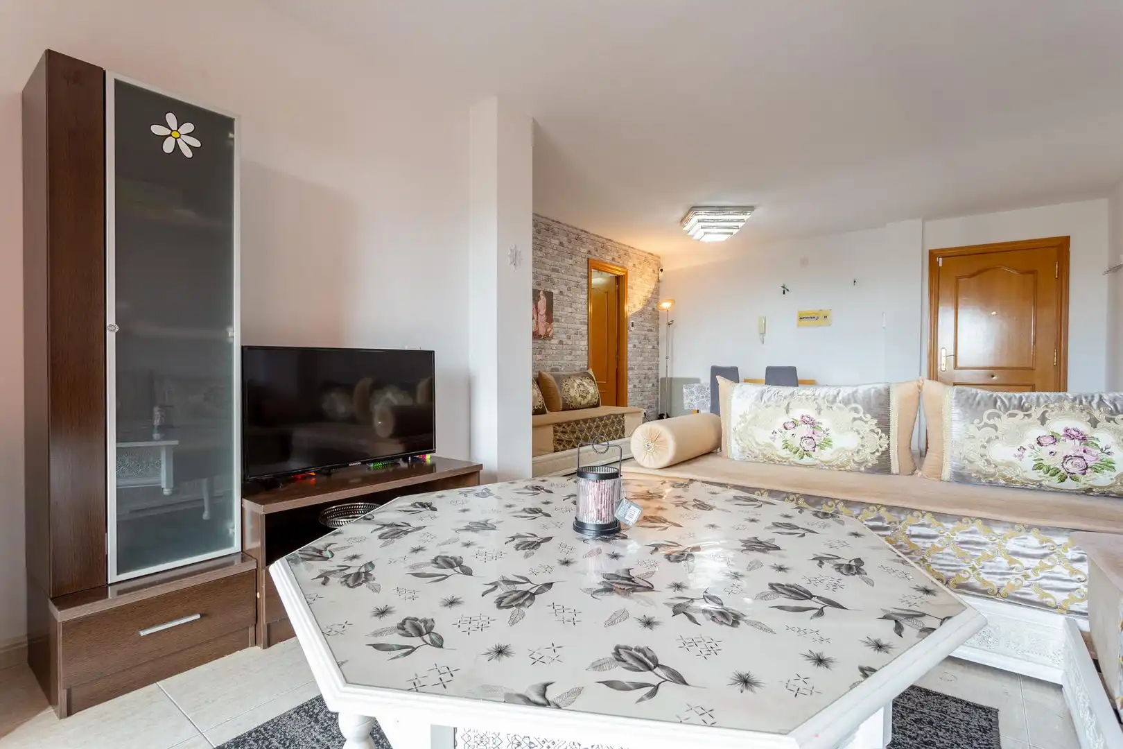 Living room of Flat for sale in Mont-roig del Camp  with Air Conditioner, Private garden and Terrace