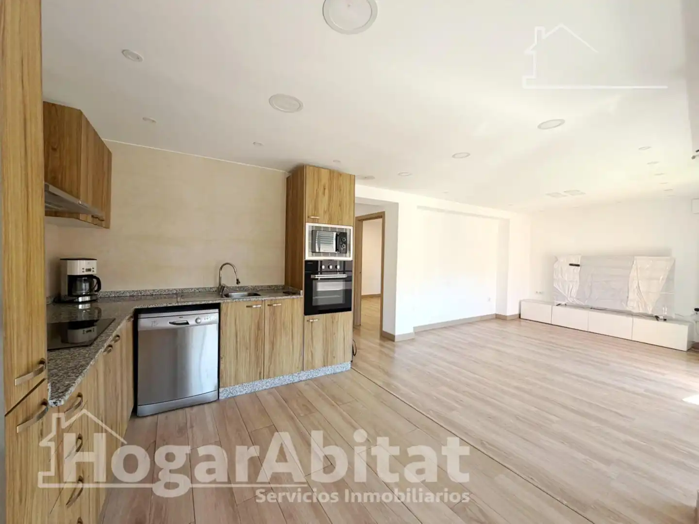 Flat with terrace for sale in Calle COMPOS. MATILDE SALVADOR