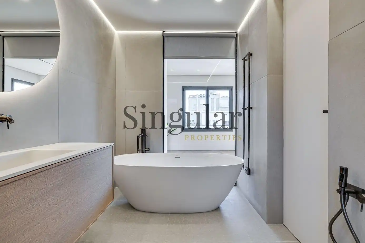 Baño de Piso en venta en Barcelona con Calefacción, Terraza y Balcón