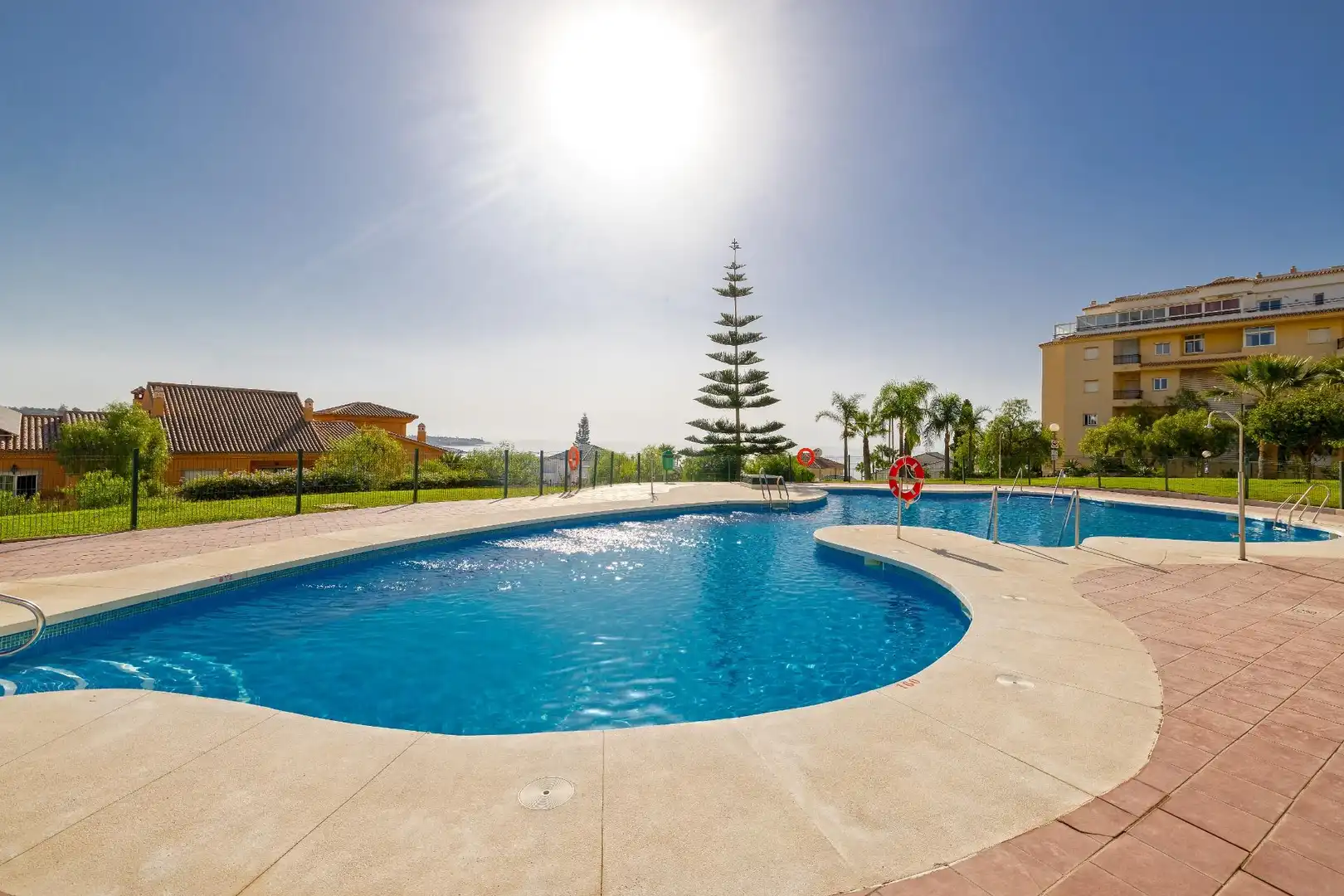 Swimming pool of Flat for sale in Mijas  with Air Conditioner, Terrace and Storage room