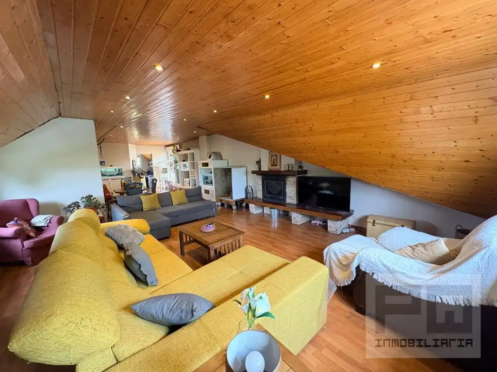 Wohnzimmer von Haus oder Chalet zum Verkauf in Las Navas del Marqués  mit Ofen, Waschmaschine und Mikrowelle