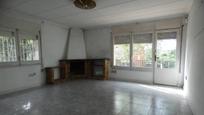 Sala d'estar de Casa o xalet en venda en Sant Quirze del Vallès amb Terrassa