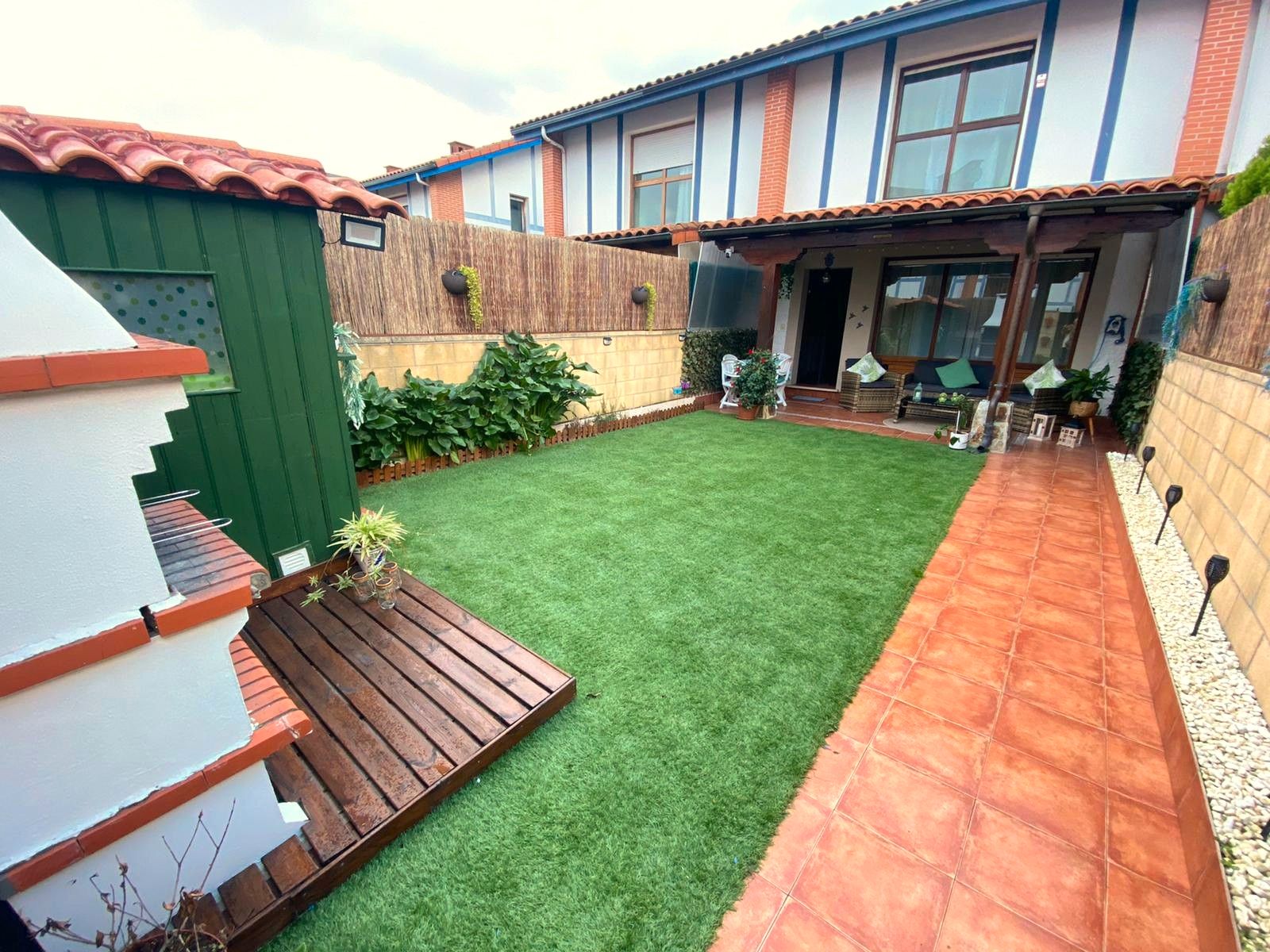 Jardí de Casa o xalet en venda en Castro-Urdiales amb Calefacció, Jardí privat i Terrassa