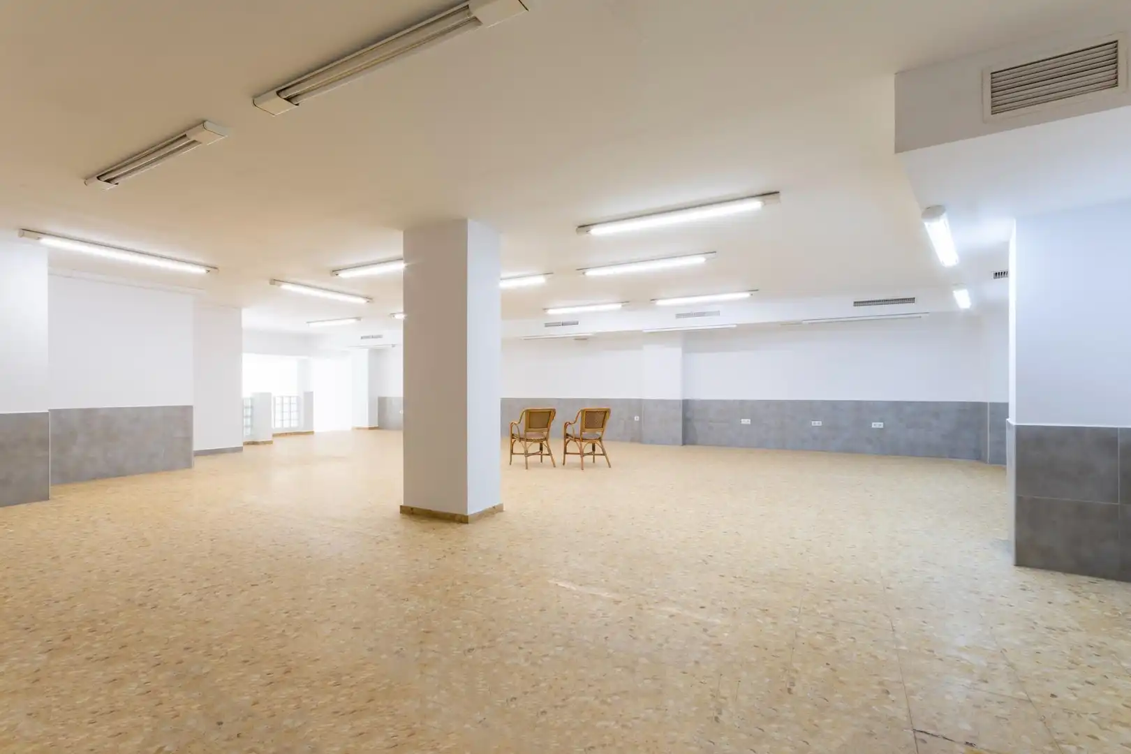 Business premises for sale in Avenida MARQUES DE CAMPO 9, imagen 16
