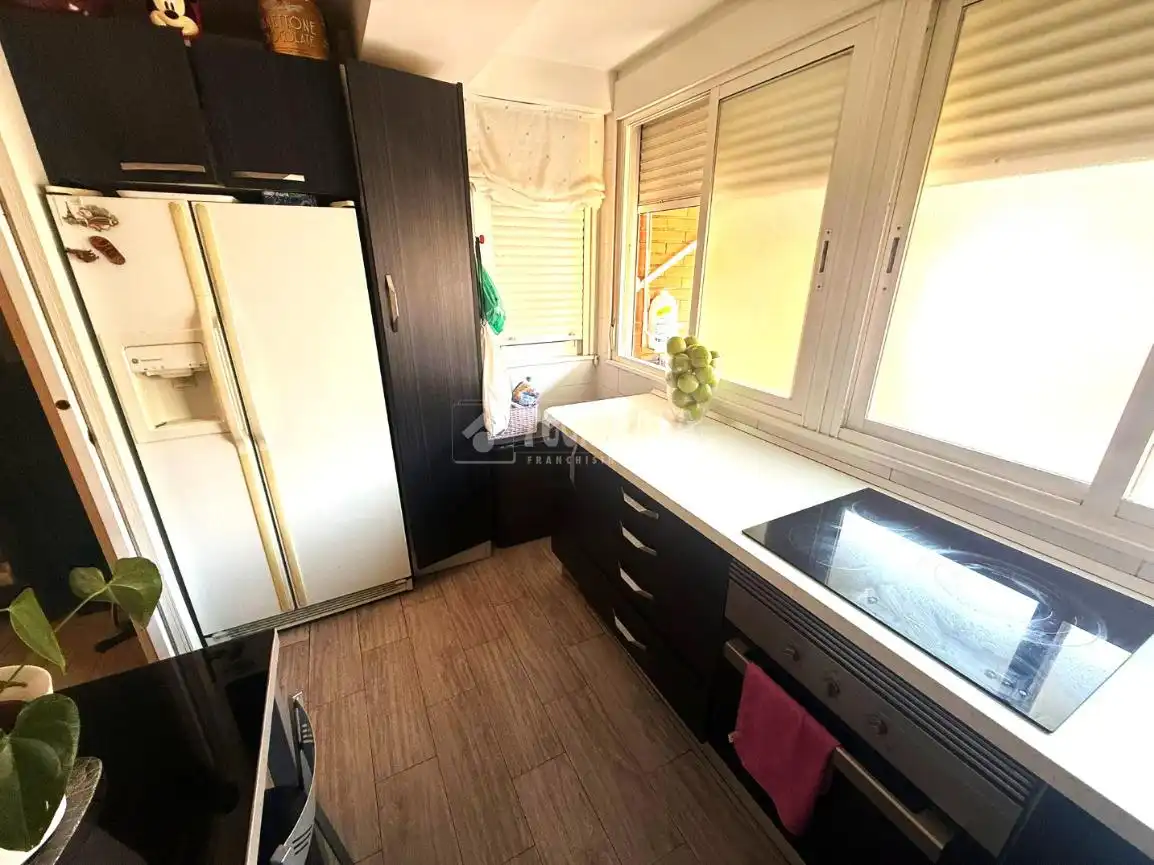 Küche von Wohnung zum Verkauf in Madrid mit Klimaanlage und Terrasse