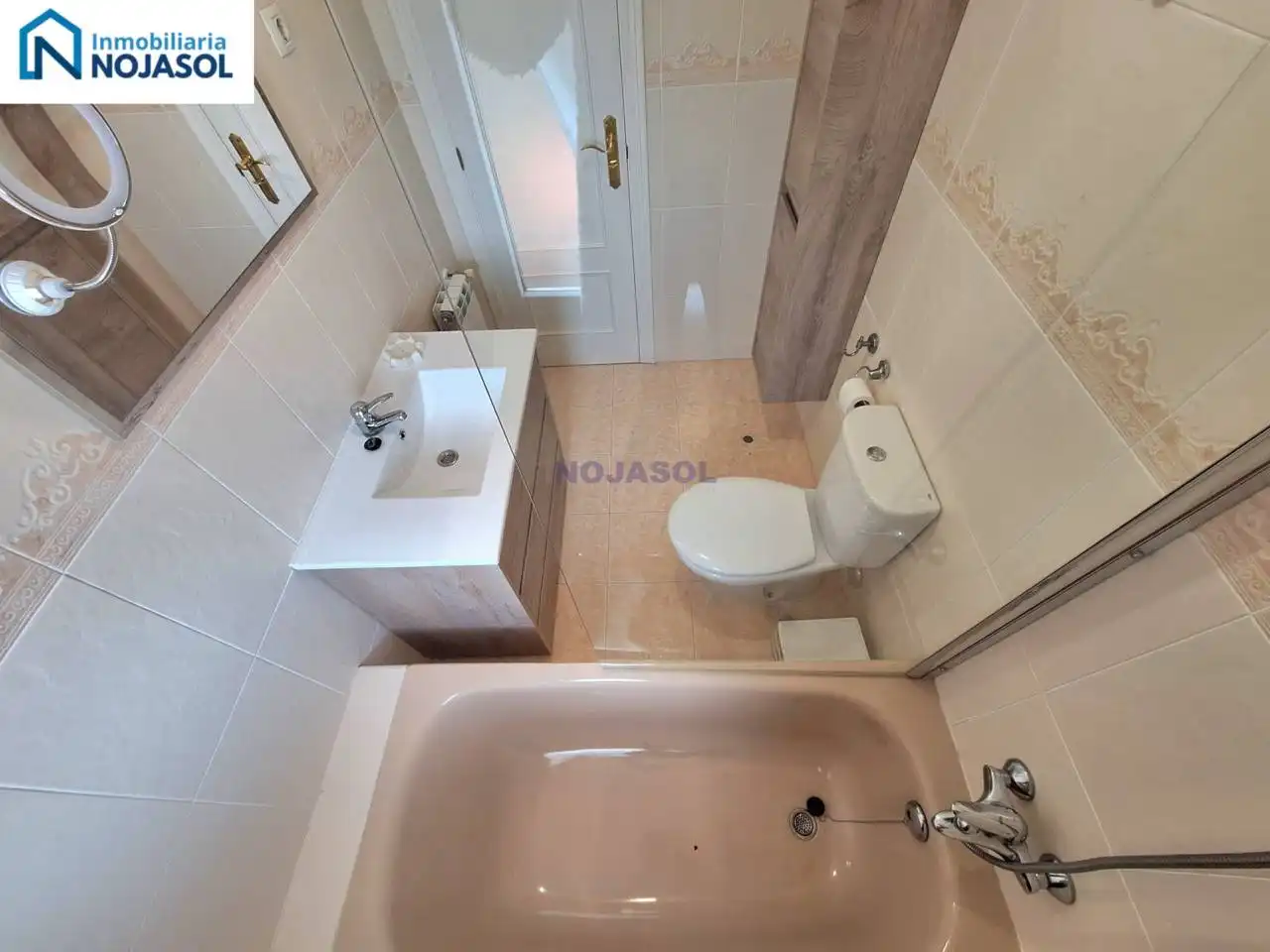 Badezimmer von Wohnungen zur Miete in Noja mit Heizung, Parkett und Terrasse