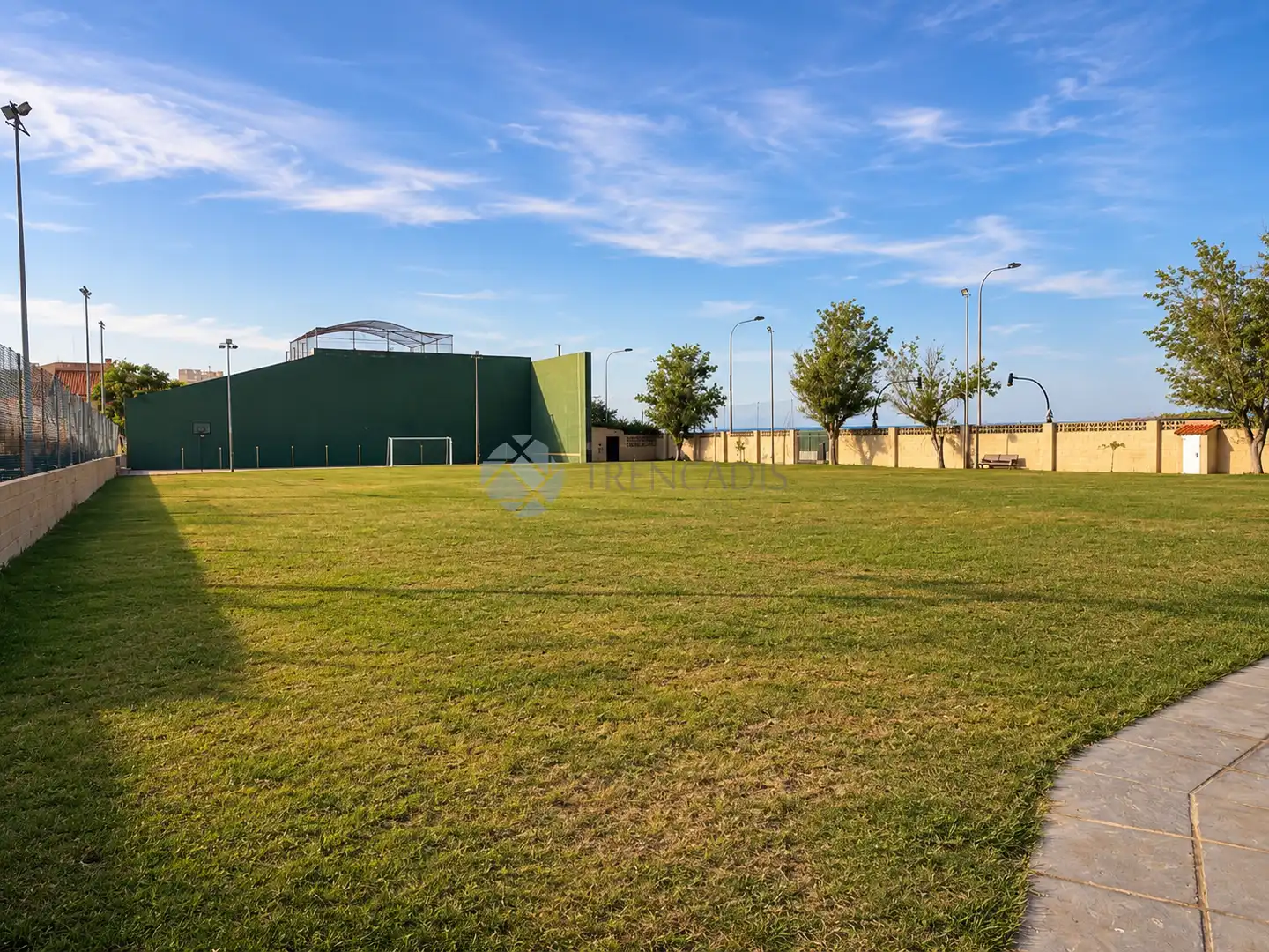 Piso en venta en Valencia con Terraza, Piscina y Balcón