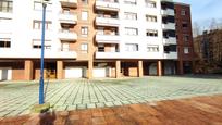 Vista exterior de Pis en venda en Ermua amb Calefacció i Parquet