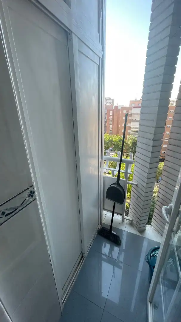 Wohnung zur Miete in Avenida de Moratalaz, Marroquina