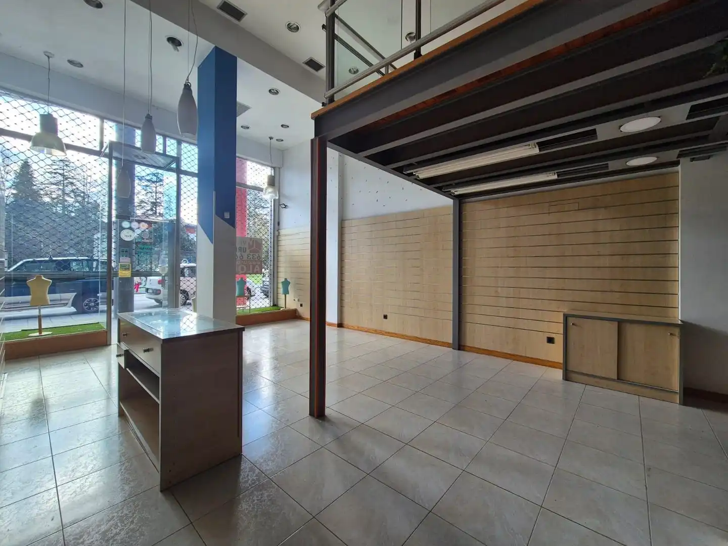 Local commercial à louer à Zalla, imagen 4