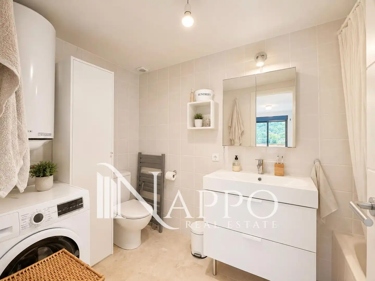 Bathroom of Flat for sale in Andratx  with Air Conditioner, Heating and Terrace