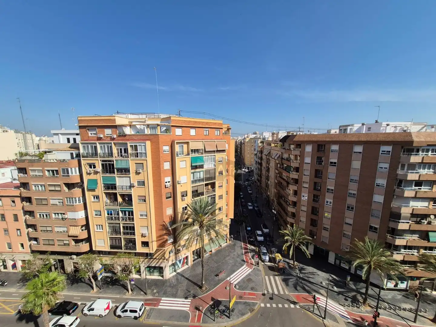 Exterior view of Attic for rent in Valencia  with Air Conditioner, Parquet flooring and Terrace