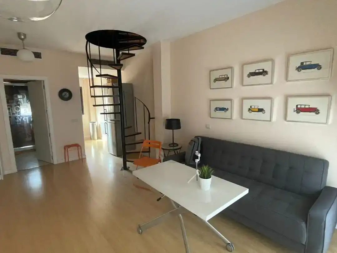 Wohnzimmer von Wohnung zur Miete in  Madrid Capital mit Klimaanlage