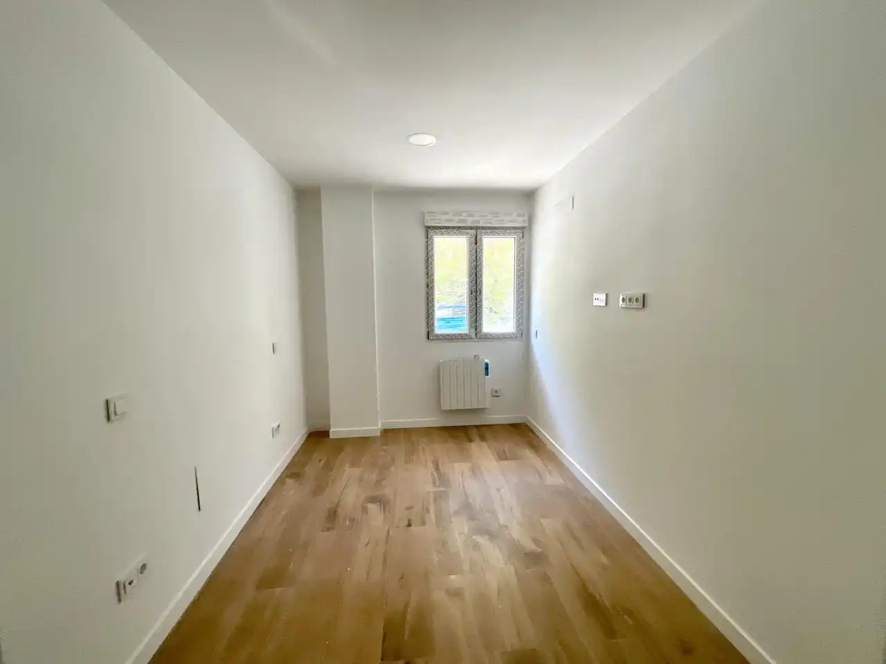 Habitación de Planta baja en venta en Getafe con Calefacción